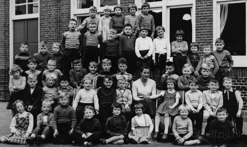 Schoolfoto Chr.school Buitensingel klas 1 1960 - 1961.jpg